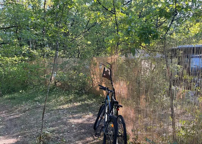 אתר קמפינג Ironvan Bernac (Lot-et-Garonne)